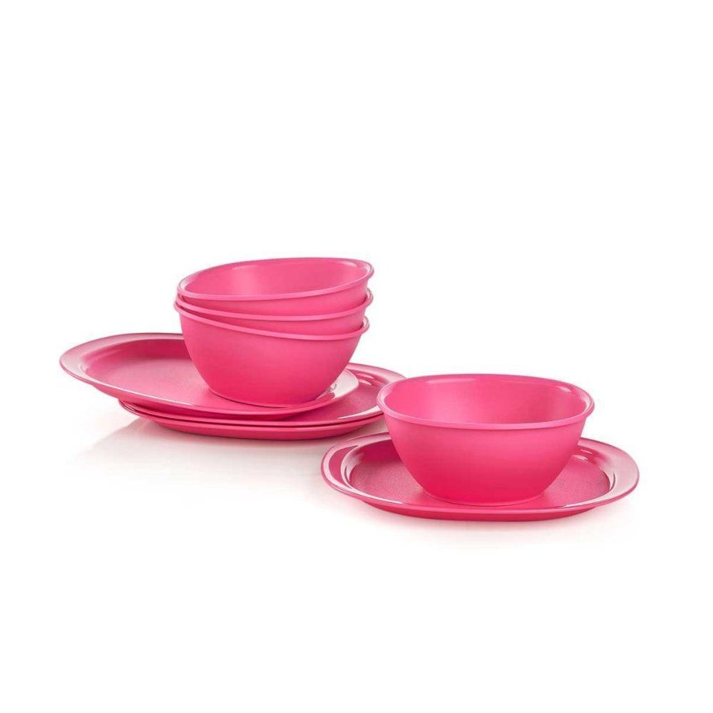 NWT Tupperware 8-Pc Place Setting in Pink